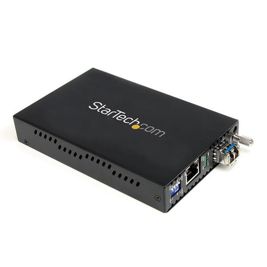 StarTech.com 1000 Mbps Gigabit Single Mode Fiber Media Converter LC 40 km - TAA product image