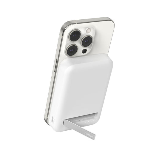 Belkin BoostCharge Pro Magnetic Power Bank with (BPD007BTWH)