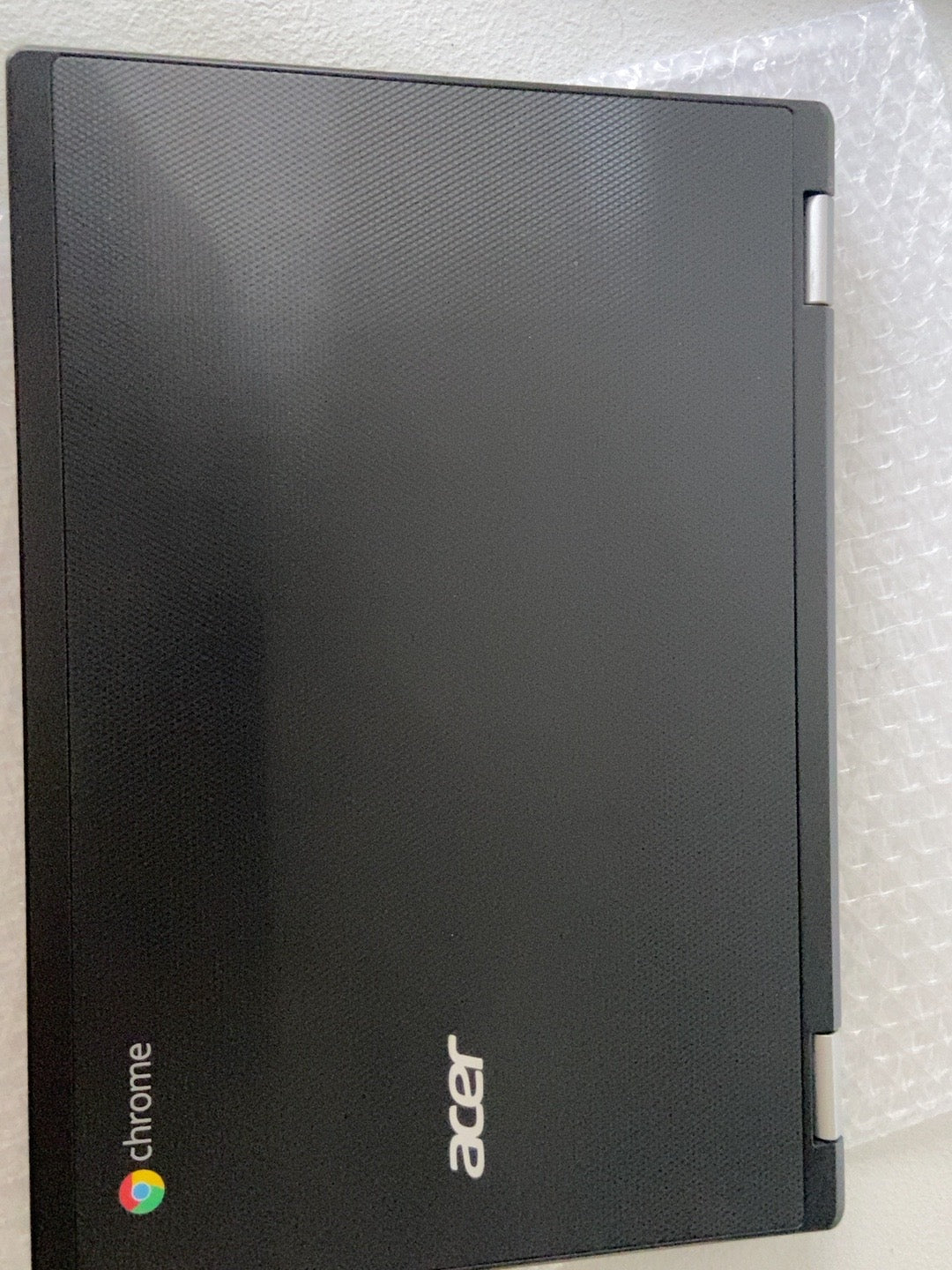 Acer Chromebook Spin 511 R752T-C3M5 closed lid view - actual refurbished unit
