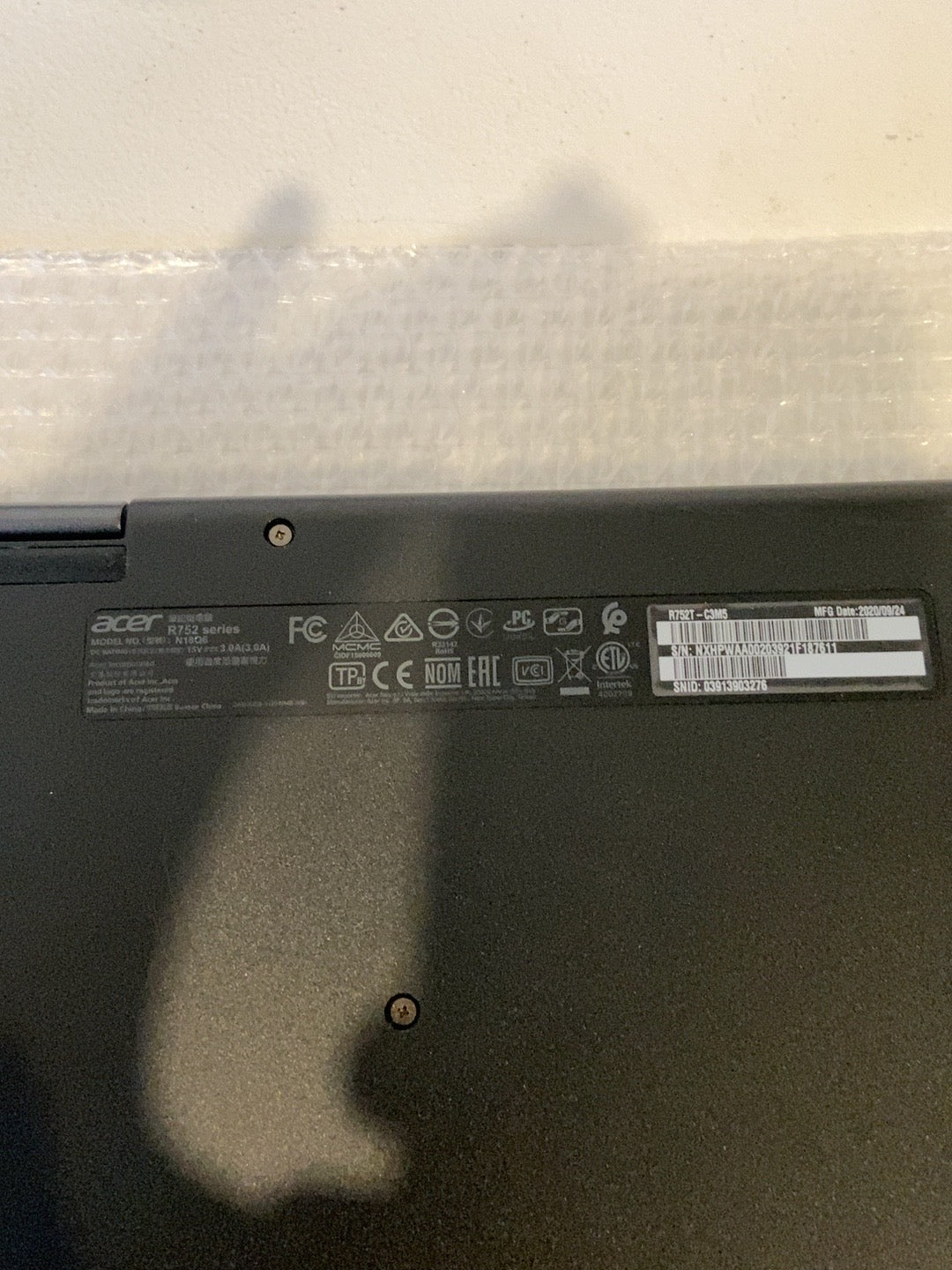 Acer Chromebook Spin 511 R752T-C3M5 original underside model label showing R752 series