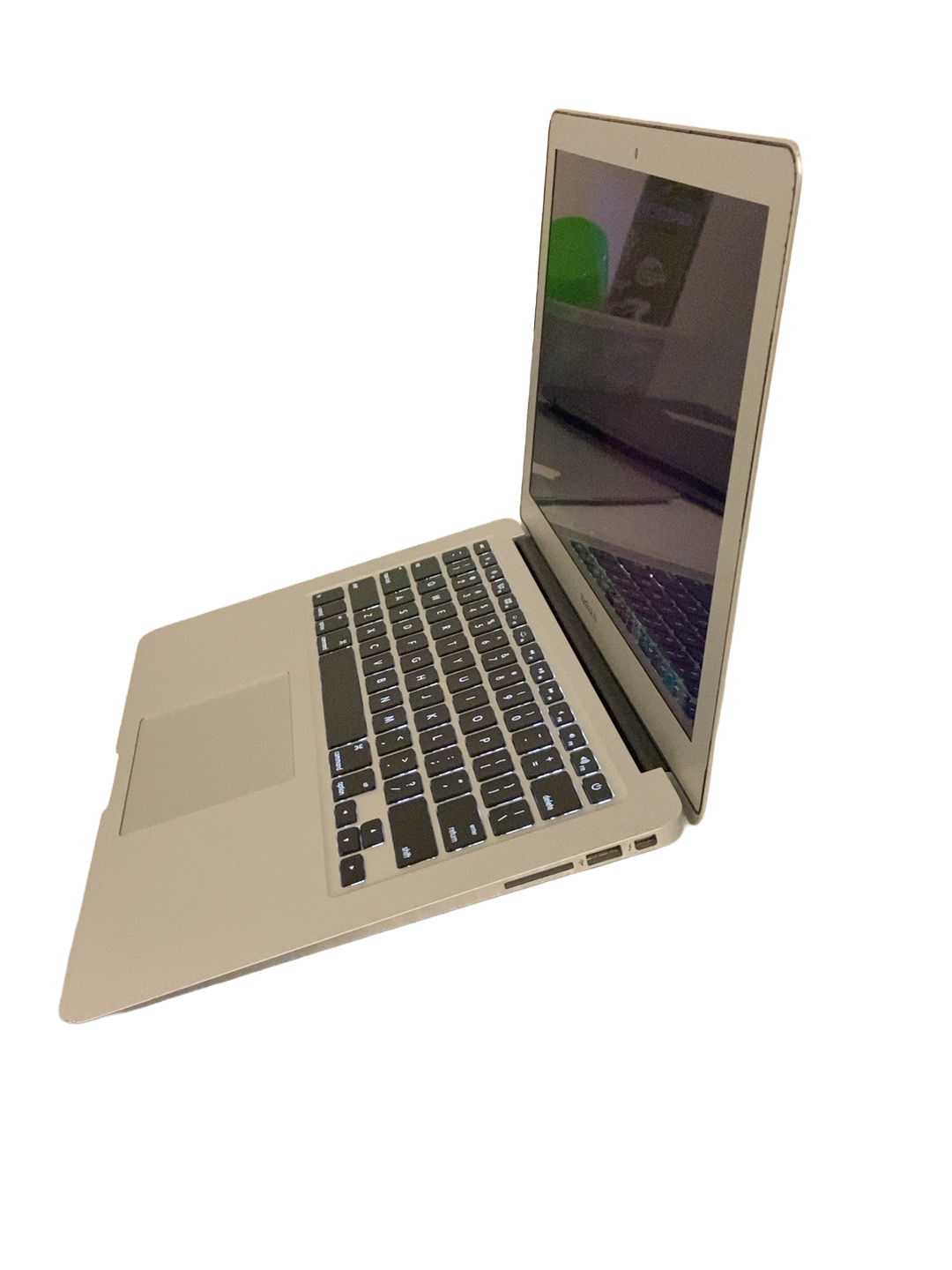 Apple MacBook Air 13-inch Early 2015 opposite angled side view